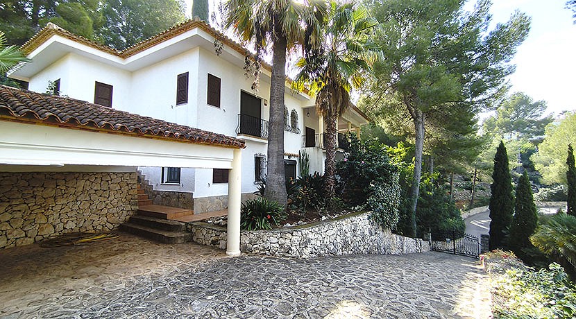 Foto principal Villa en La Sella - espaciosa y rodeada de amplias zonas verdes, gran piscina y terrazas