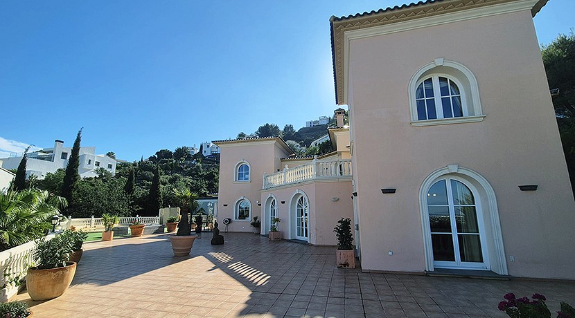 Foto principal Villa exclusiva y espaciosa en el centro de La Sella  Denia